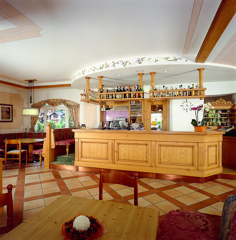 Hotel Des Alpes Molveno Exterior photo